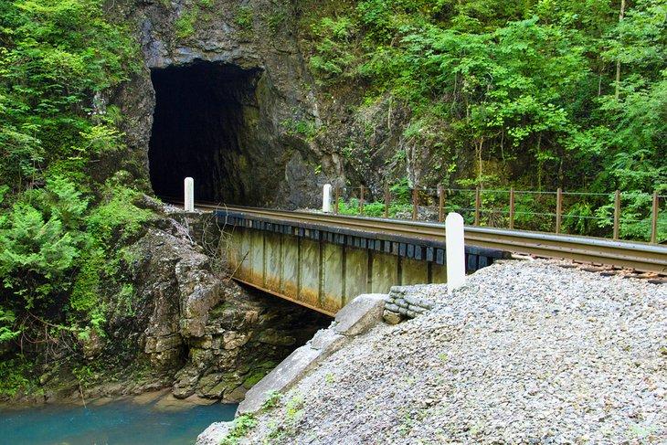 Parque Estatal del Túnel Natural