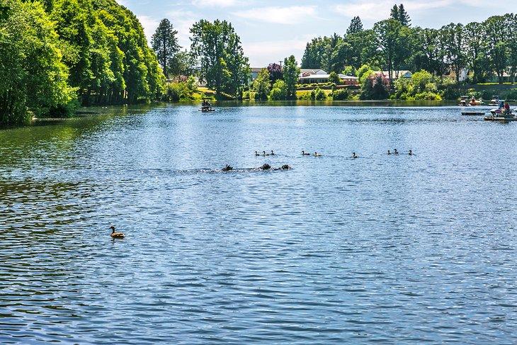 Parc Waverly Lake