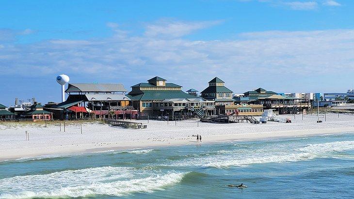 Vue du Pier de l'île vers The Boardwalk et la plage