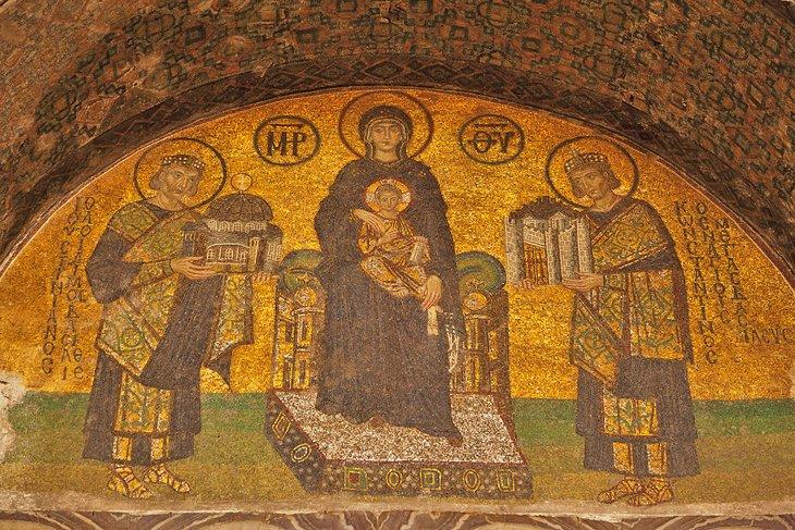 Mosaico de la Virgen María