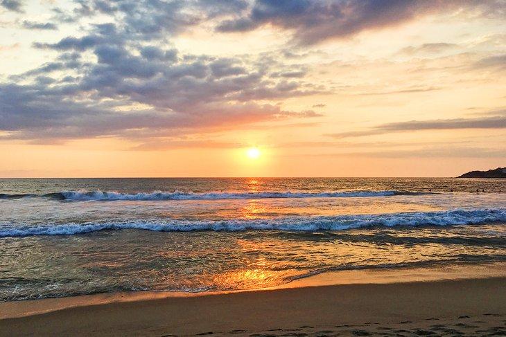Playa Zicatela al atardecer