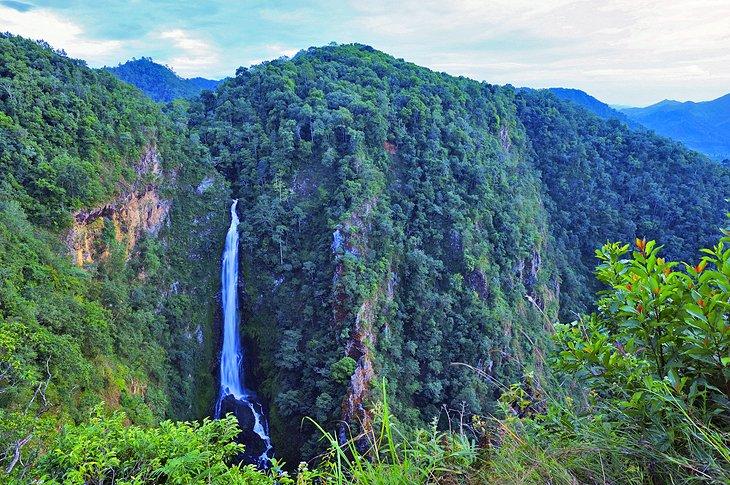 Cascades de Mae Surin