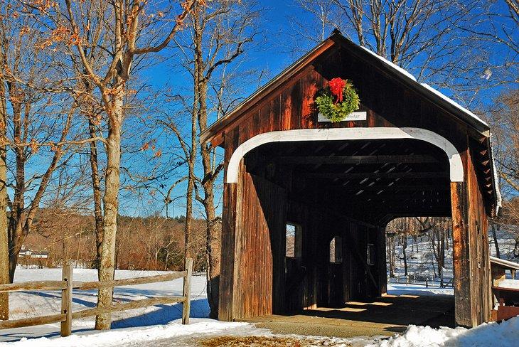 Die McWilliams Bridge, eine historische überdachte Brücke in Grafton