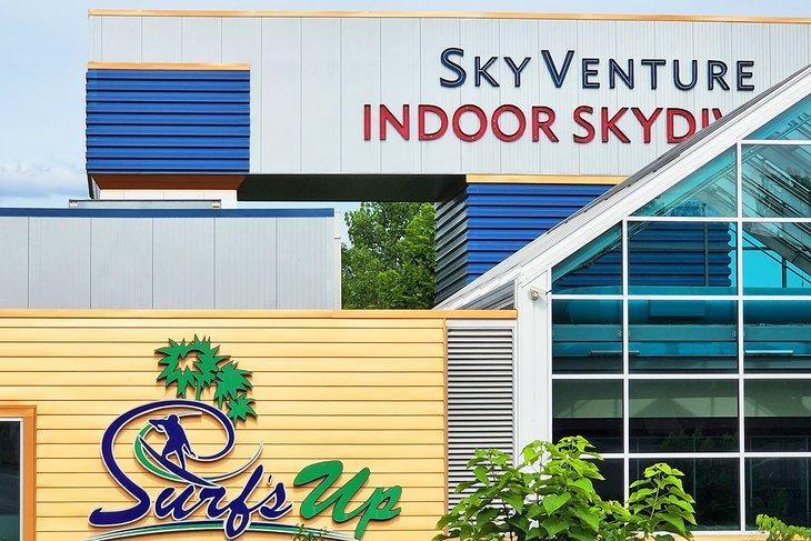 Sky Venture et Surfs Up