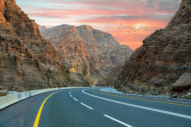 La ruta que lleva a Jebel Jais