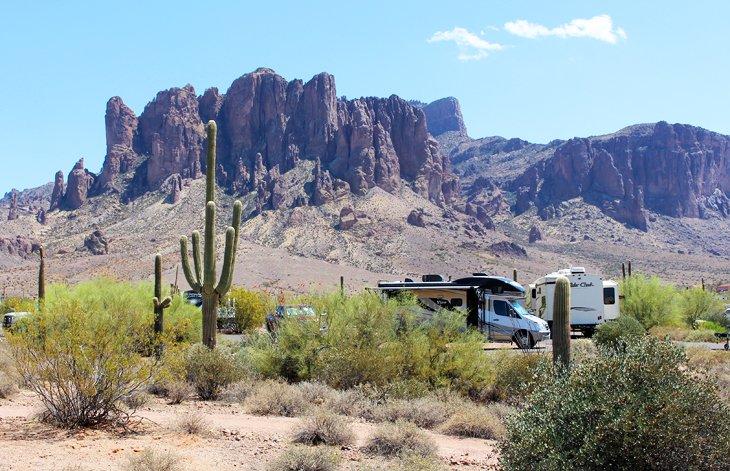 Campamento del Parque Estatal Lost Dutchman