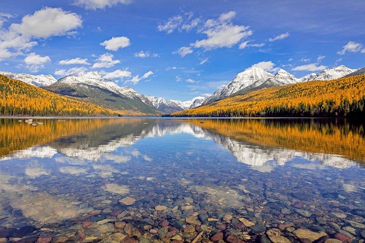 Colores de otoño en el Lago Bowman