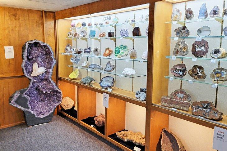 Museo Crater Rock
