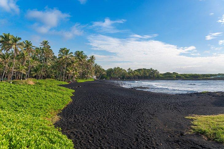 Playa de Arena Negra Punalu'u