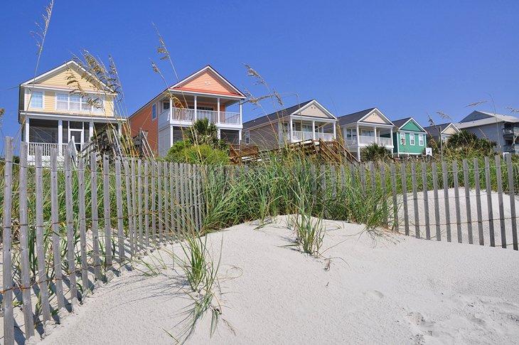 Casas de playa coloridas en Family Beach, Surfside