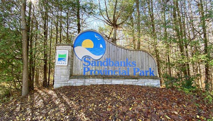 Entrada al Parque Provincial Sandbanks