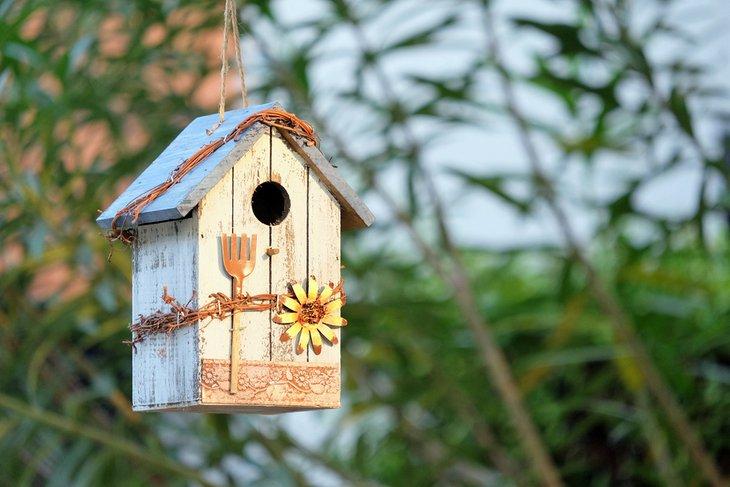 Una casa para pájaros hecha a mano