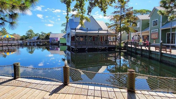 Weg im Dorf von Baytowne Wharf