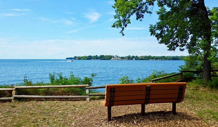Banco con una hermosa vista en Put-in-Bay