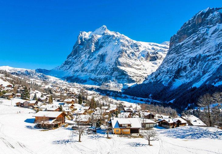 La ville alpine de Grindelwald en hiver