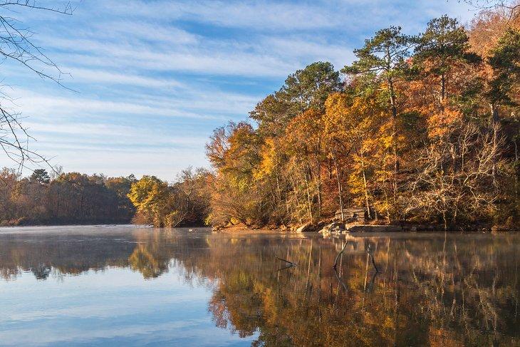 Herbstfarben am Chattahoochee River