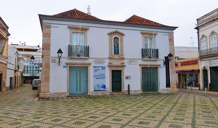 Museu da Cidade | <a class="cc16_b" target="_blank" rel="nofollow noopener noreferrer" href="http://www.flickr.com/photos/remedy451/"> Peter Broster</a> / foto modificada