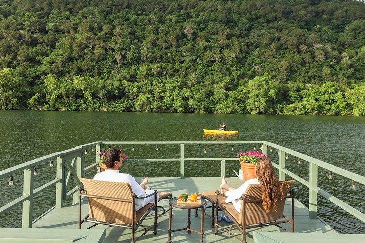Source Photo : Lake Austin Spa Resort