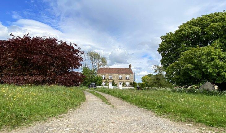 Old Byland le long du Yorkshire Wolds Way