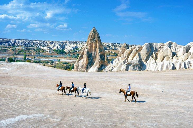 Montar a caballo en Capadocia