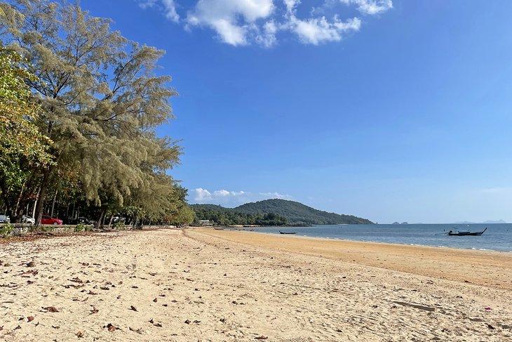 Playa Klong Muang