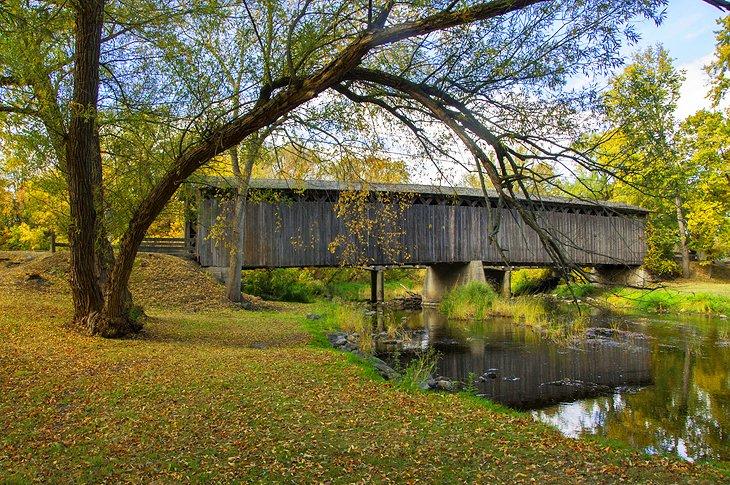 Puente cubierto cerca de Cedarburg