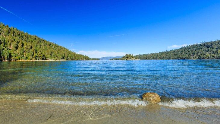 Plage de Vikingsholm