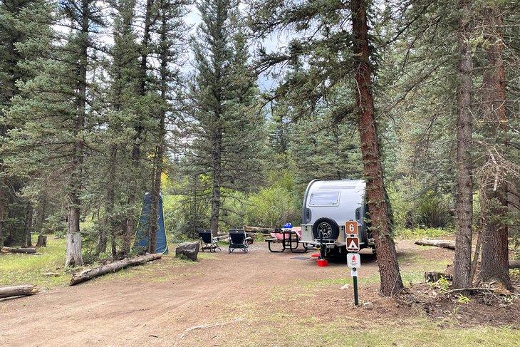 Camping Mary E