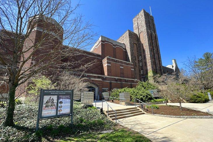 Centro Teatral McCarter