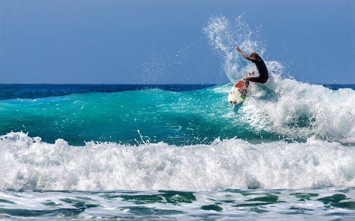 Surfista en Baja California