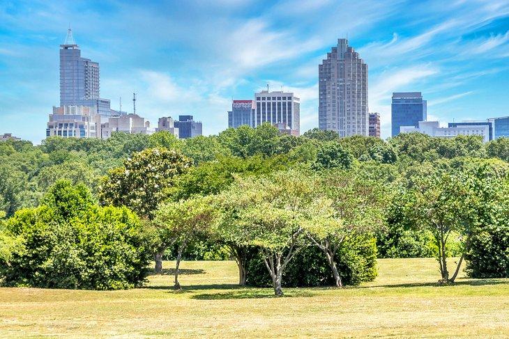 Dorothea Dix Park und die Skyline von Raleigh