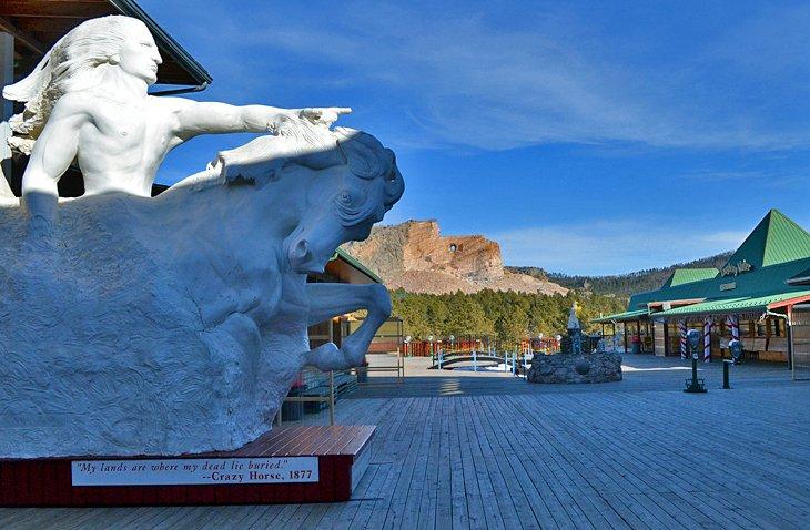 Mirador del Monumento a Crazy Horse cerca del Campamento Big Pine
