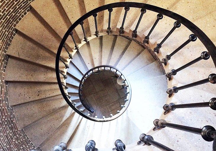 Escalera en la Galería de Arte de la Universidad de Yale