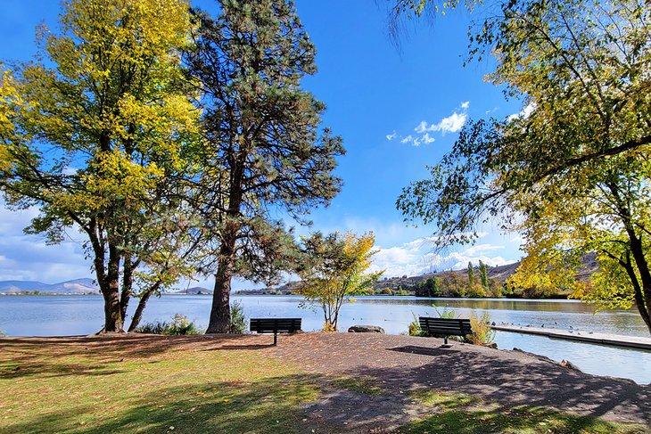 Lago Ewauna en el Parque Memorial de Veteranos