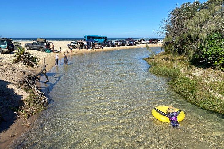 Flotando en Eli Creek