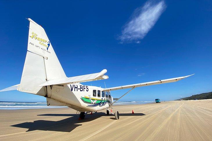 Avión sobre 75 Mile Beach