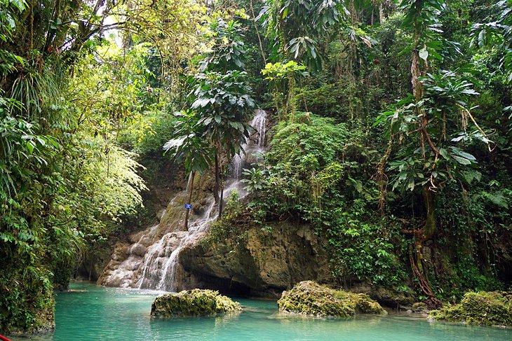 Cascadas Somerset en la Parroquia de Portland, Jamaica