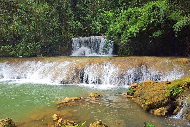 Cascadas Mayfield