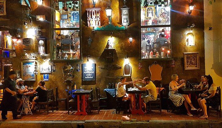 Comiendo al aire libre en Cartagena