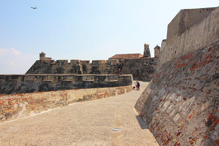 Muros del Castillo San Felipe de Barajas