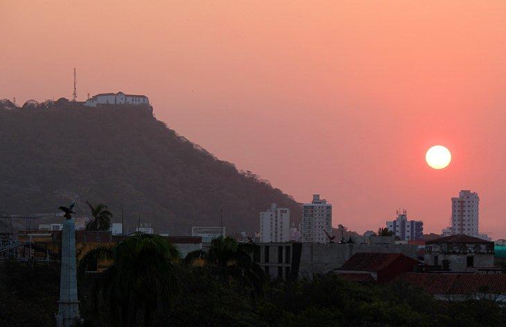 Convento La Popa de la Galera al atardecer