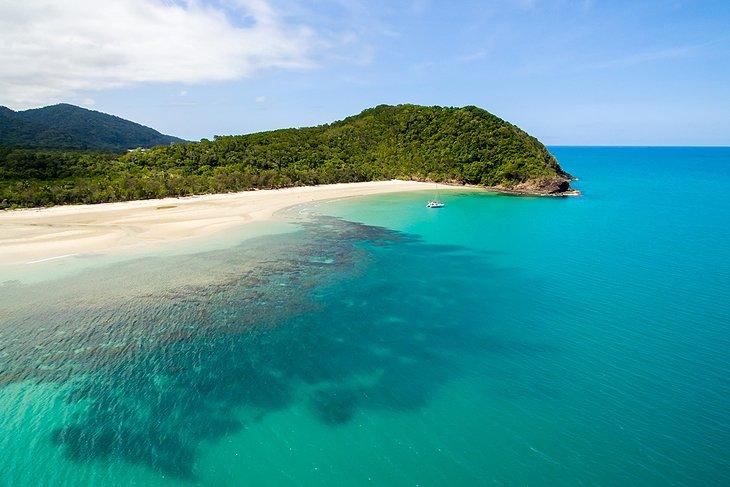 Vista aérea de Myall Beach, Cape Tribulation