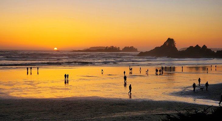 Atardecer en Cox Bay Beach