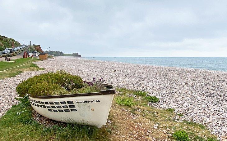 Boot auf Budleigh Salterton Beach