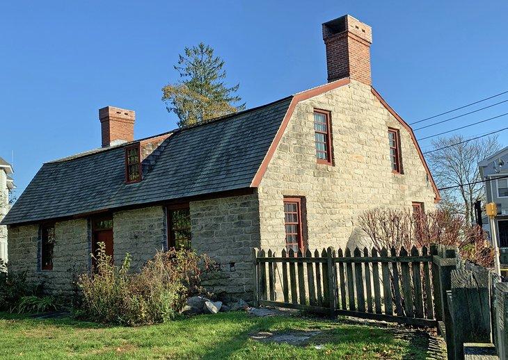 La casa de piedra Nathaniel Hempsted fue construida por el nieto de Joshua Hempsted