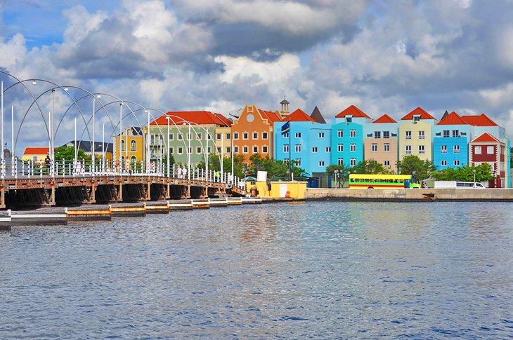 Puente Reina Emma, Willemstad