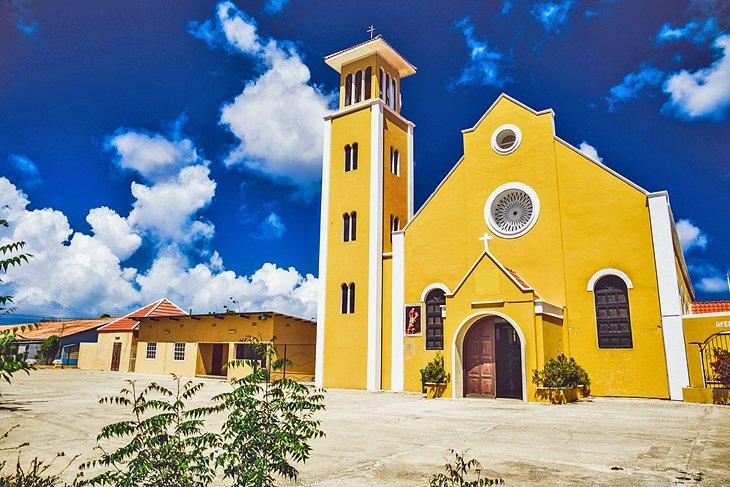 Iglesia San Luis Bertrán en Bonaire