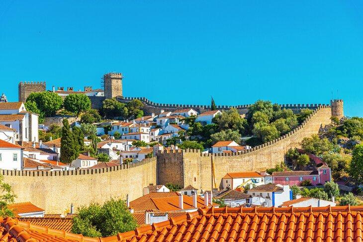 Obidos, une halte populaire lors de la conduite de Lisbonne à Porto