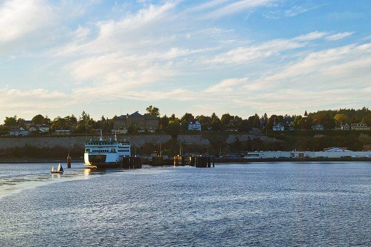 Ferry del Estado de Washington atracado en Port Townsend