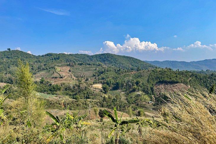 Blick auf die Landschaft in Mae Sariang